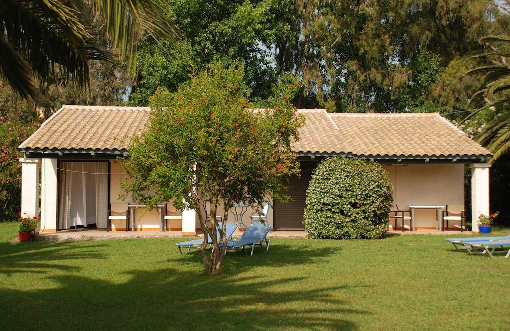 Lefkes Apartments Acharavi  Quarto foto